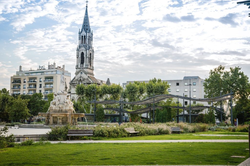 Centre d'appel pour agence marketing à Nîmes